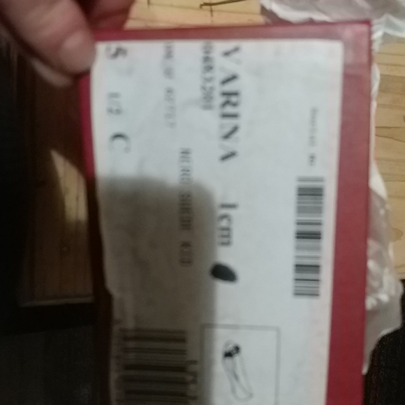 Flats - Picture 2 of 4